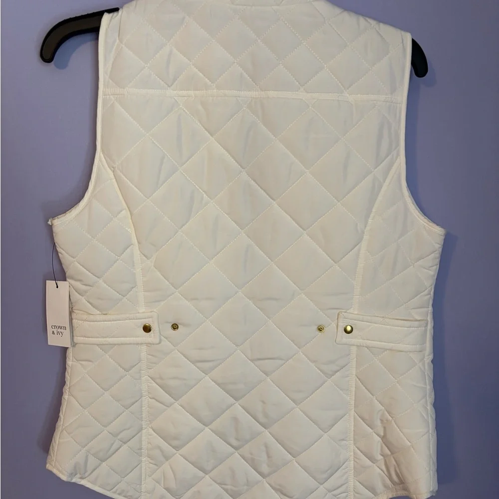 NWT Crown & Ivy Women's Ivory White Quilted Vest - Picture 2 of 4